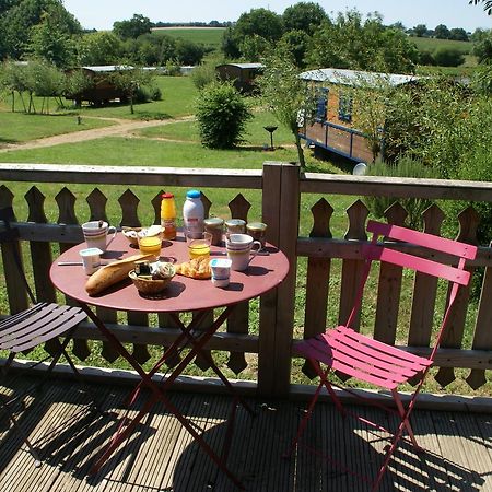 Les Roulottes & Cottages Du Moulin Chenille-Change Экстерьер фото