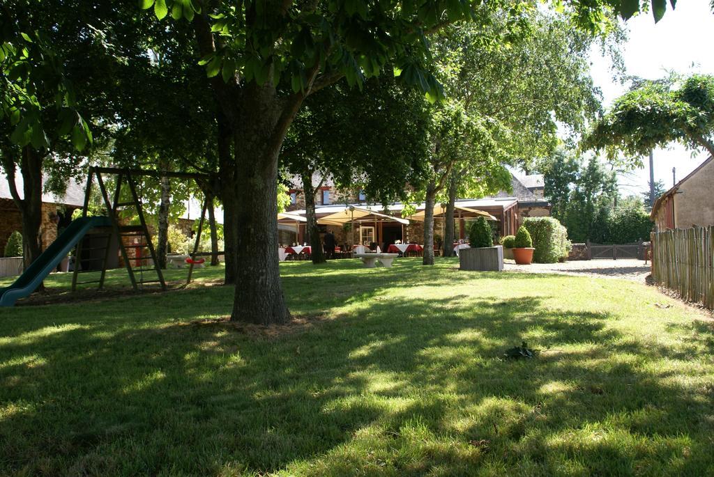 Les Roulottes & Cottages Du Moulin Chenille-Change Экстерьер фото